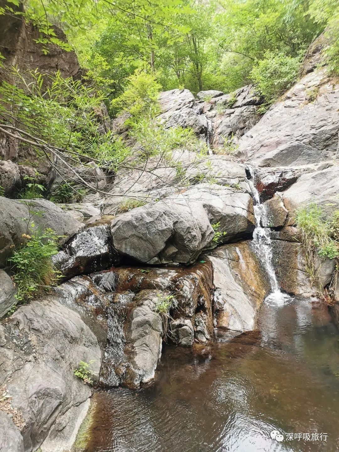 门头沟双龙峡小火车视频,京西小九寨百瀑谷