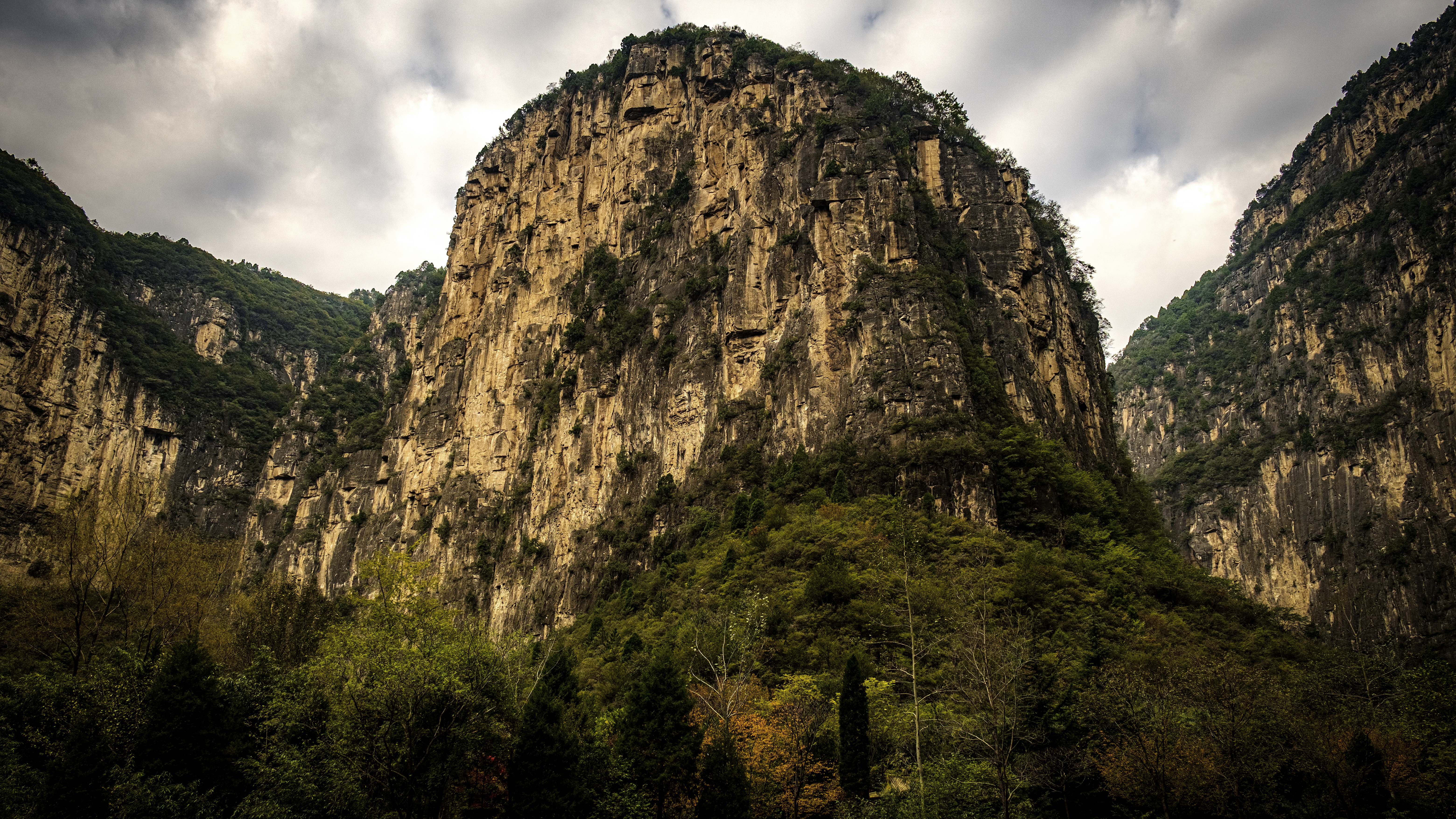 秋色美景落雨图片,秋色美景绝色大图