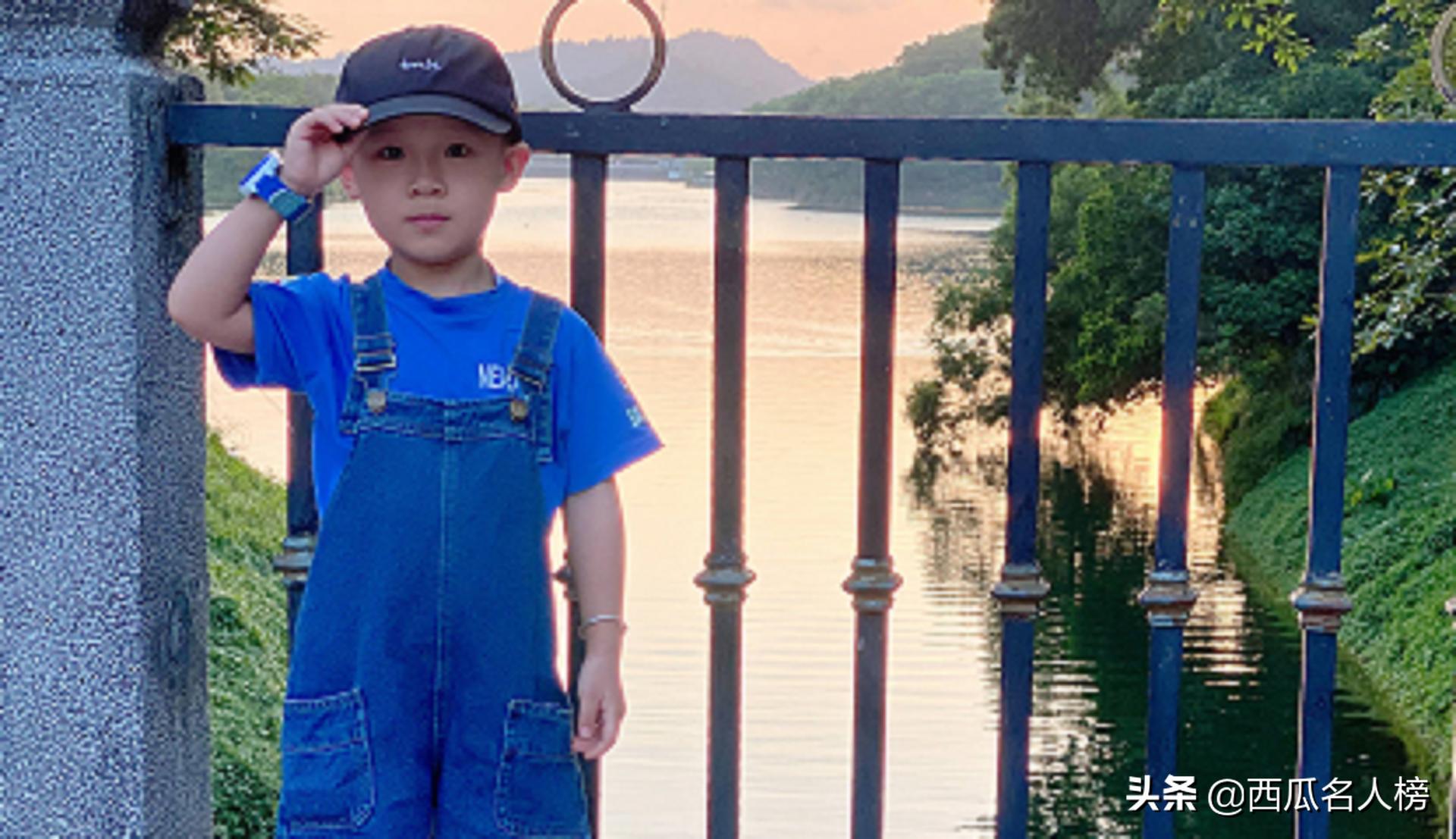 翔宝：人类幼崽天花板，给粑粑告状爆火，云养娃有多吸引人？