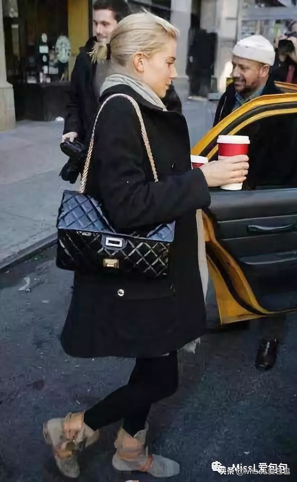 香奈儿chanel2022秋冬包,chanel香奈儿山茶花花型包