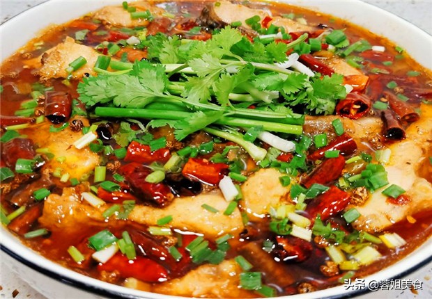 红烧草鱼怎么做好吃又简单家常的,草鱼这样做鲜香入味全家人都爱吃