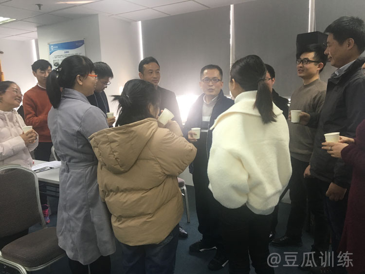 上台讲话紧张怎么办,为什么上台发言总是紧张