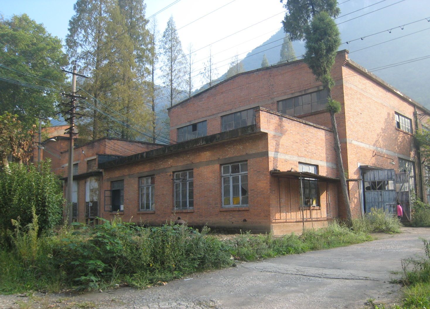 一个神秘废弃军事基地,贵州废弃的军工洞