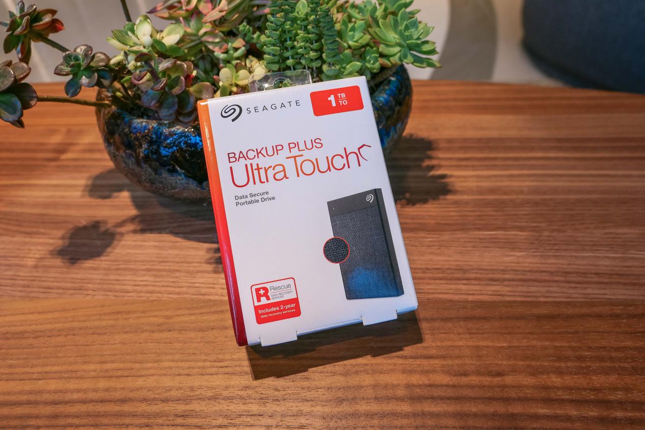 希捷锦系列2tb移动硬盘,希捷简系列移动硬盘评测