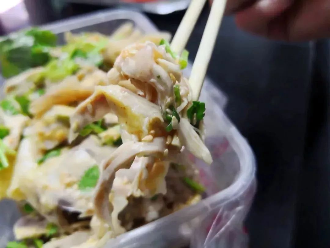 没事千万别去八市！厦门90后姑娘冒雨带着两百块来这里，结果...