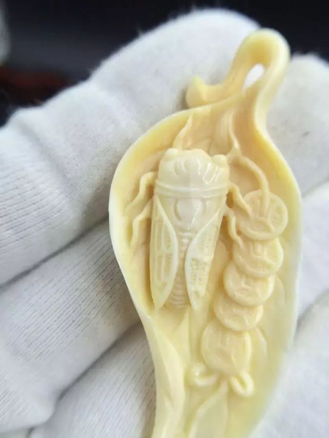 这10种文玩都是违禁品最好别碰,这5种文玩核桃千万不要买