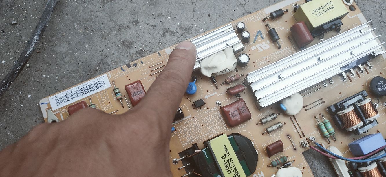 常见的液晶电视维修问题,目前最新液晶电视维修教程