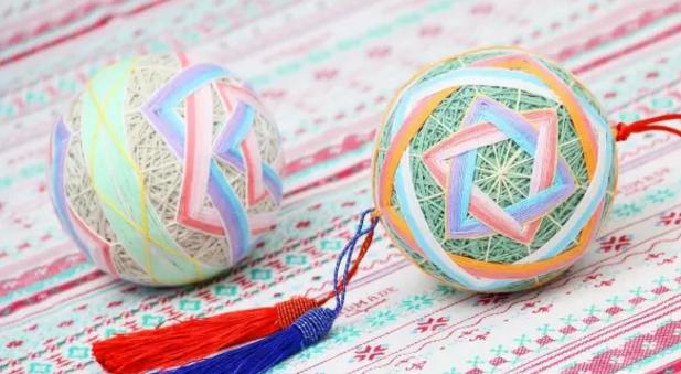 红底樱花手鞠球编织视频,大唐手鞠球编织教程