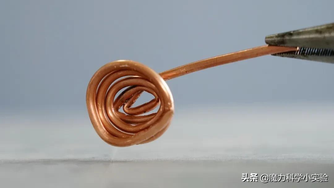 魔力科学小实验冰块会被切断吗,魔力科学小实验连锁反应