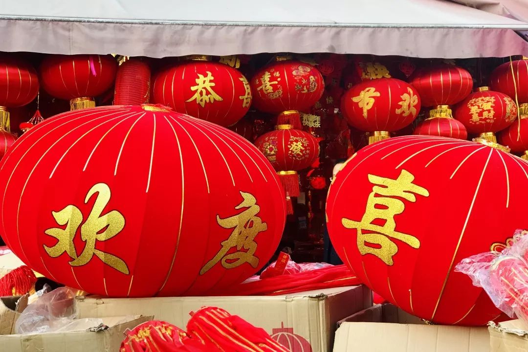 成都荷花池春节,成都春节哪里最有新年氛围