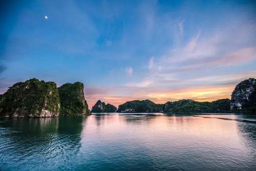 最美边境公路自驾游攻略,国内最美沿海公路自驾游