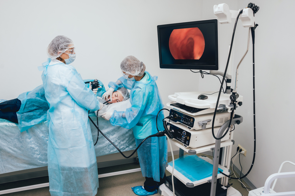 胃镜和肠镜做哪个更好,胃镜检查和肠镜检查哪个比较痛苦