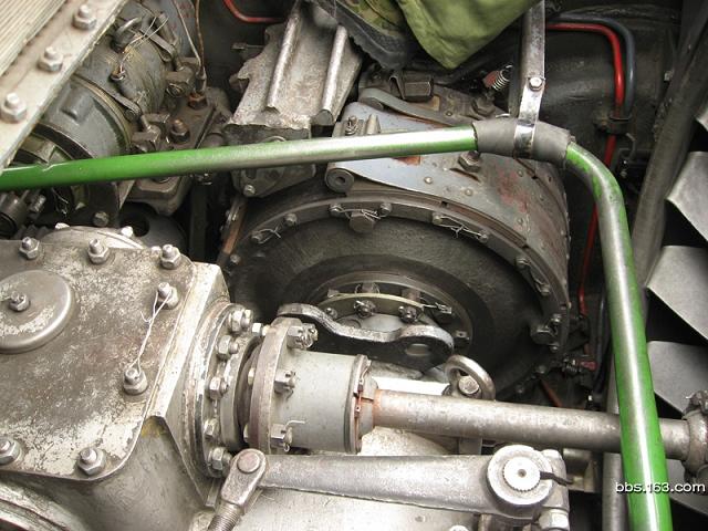 开坦克很威风吗,开坦克驰骋沙场