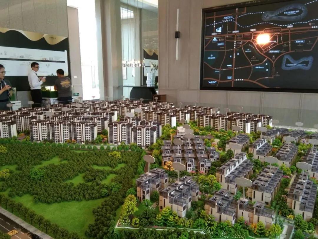 荣和澜山府127平方,南宁荣和澜山府最新消息