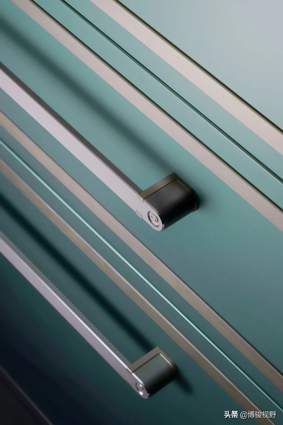 金牌厨柜:半年营收13.27亿,衣柜占比21.13%,大宗业务占比34.3%