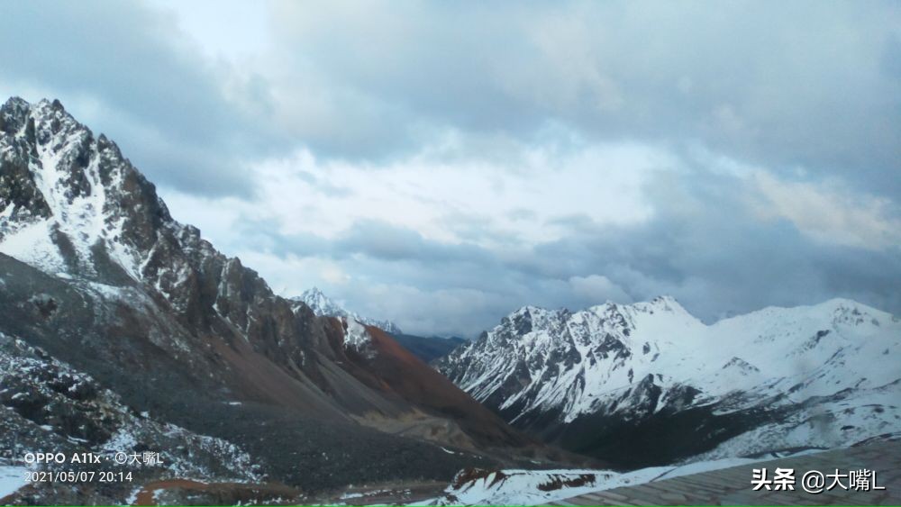 比亚迪唐穿越丙察察,4+2出行方式