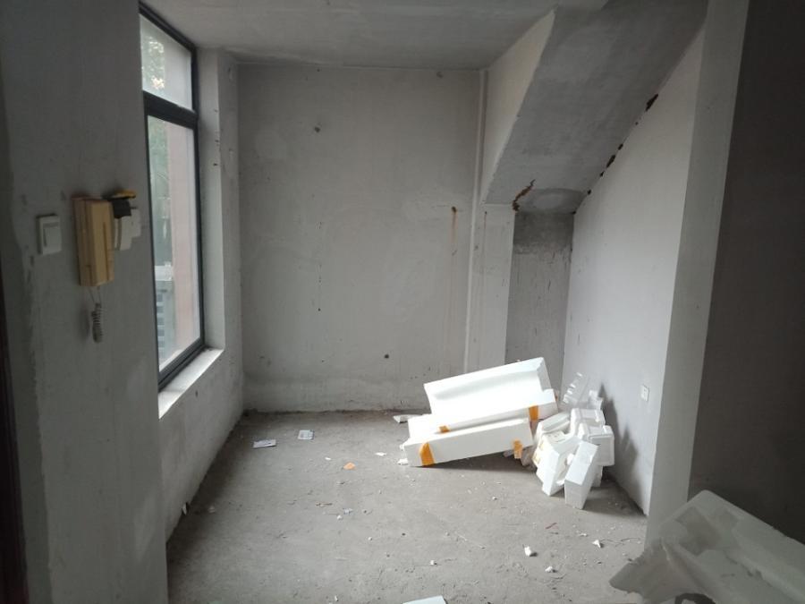 广东东莞拍卖成功万科城市高尔夫花园清辉园，成交价4,484,263元