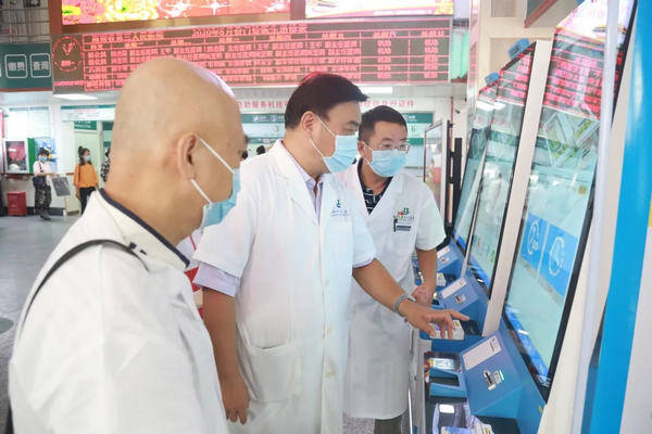 三亚市中心医院三亚市人民医院,三亚市人民医院三亚中心医院