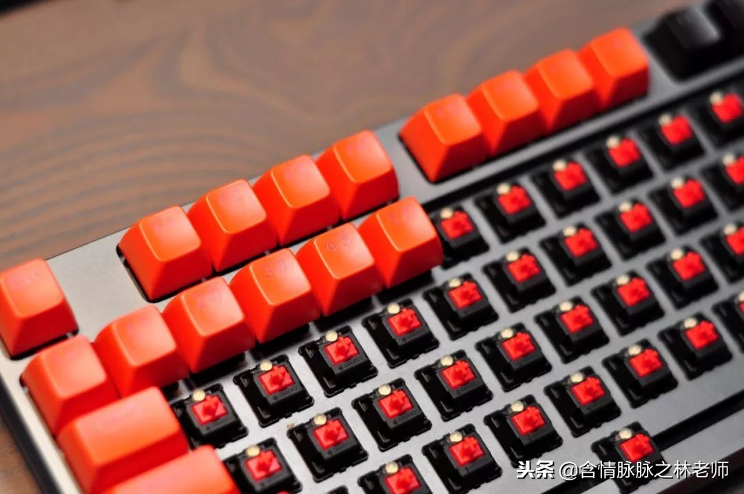 红轴正刻机械键盘,悦米红轴机械键盘