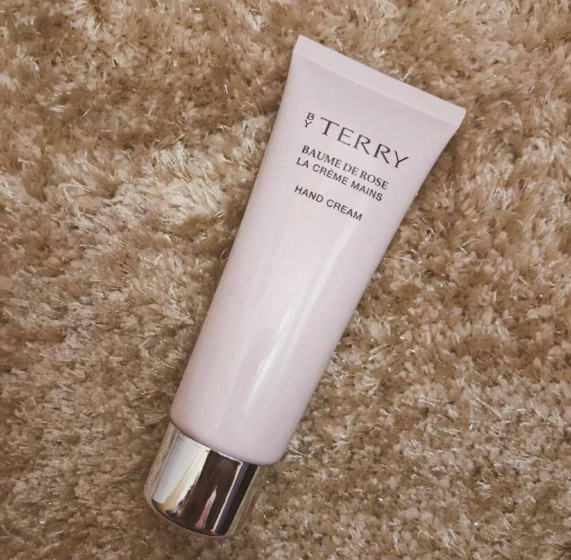 艾维诺和欧舒丹手霜,欧舒丹和艾惟诺哪个好