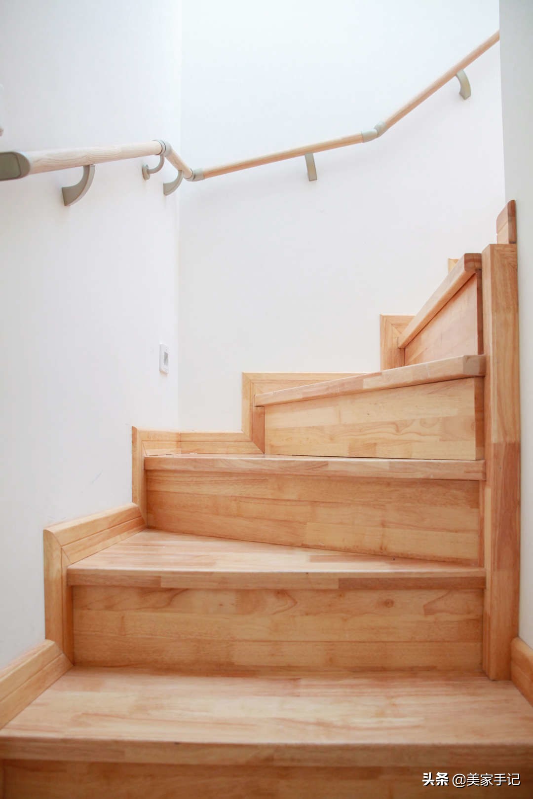 鐪嬩簡浠栧鐨勮淇墠鐭ラ亾宀佹湀闈欏ソ,鐪嬩簡濂瑰鎵嶇煡閬撲粈涔堟槸鍝佽川鐢熸椿