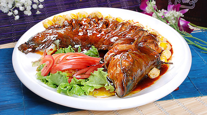 读《鱼丽》|诗经请你吃鱼，吃货能吃出3种诗意