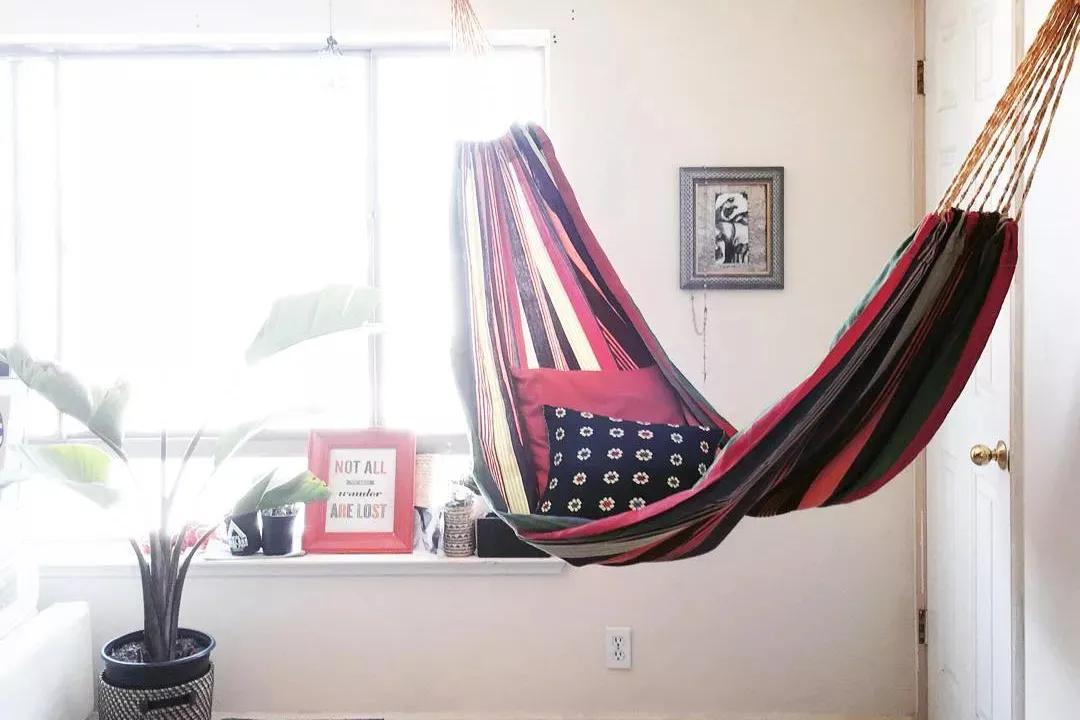 小房间吊床怎么布置,吊床怎么装饰才简单
