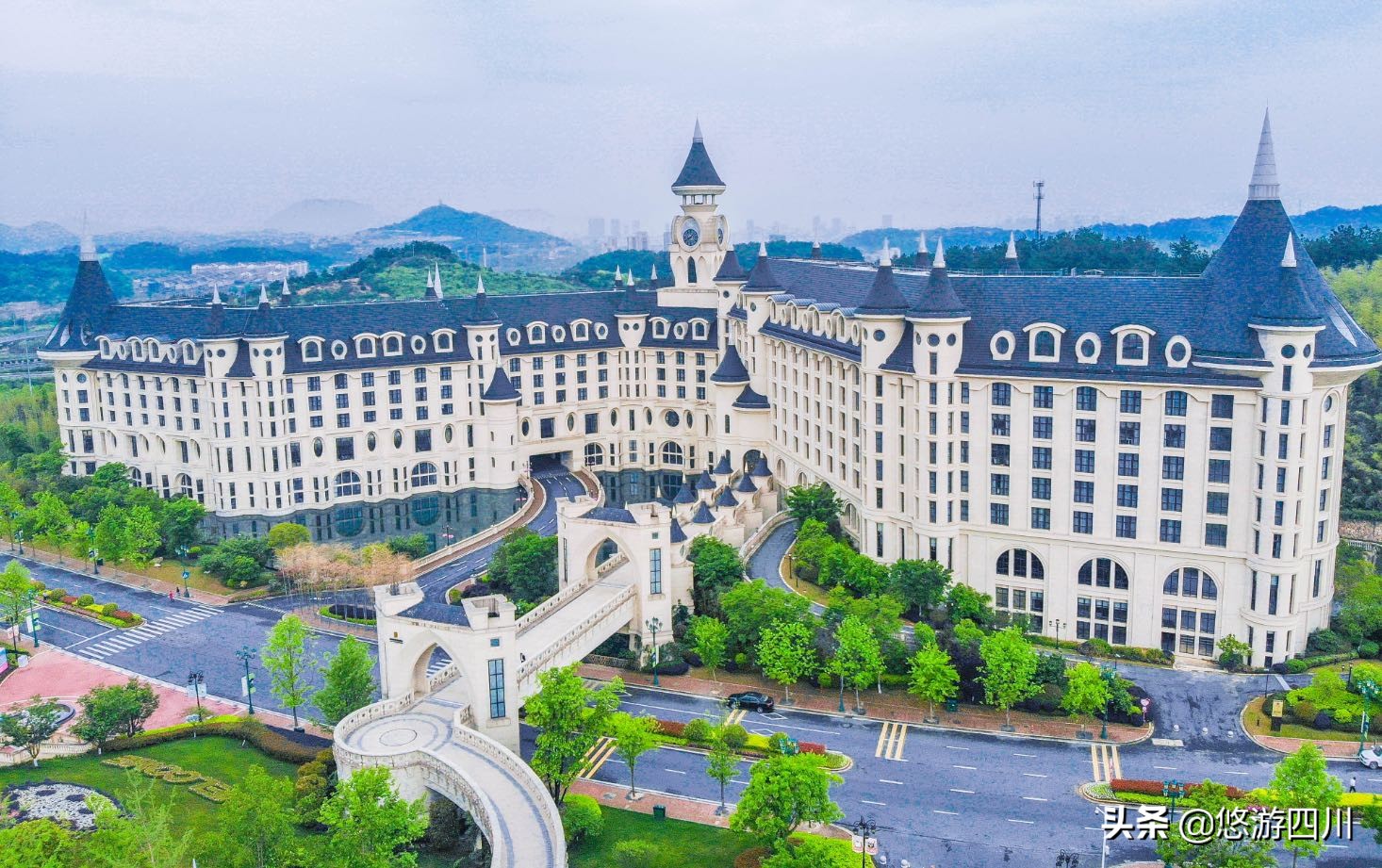 hellokitty乐园城堡酒店体验,hellokitty乐园酒店两大两小