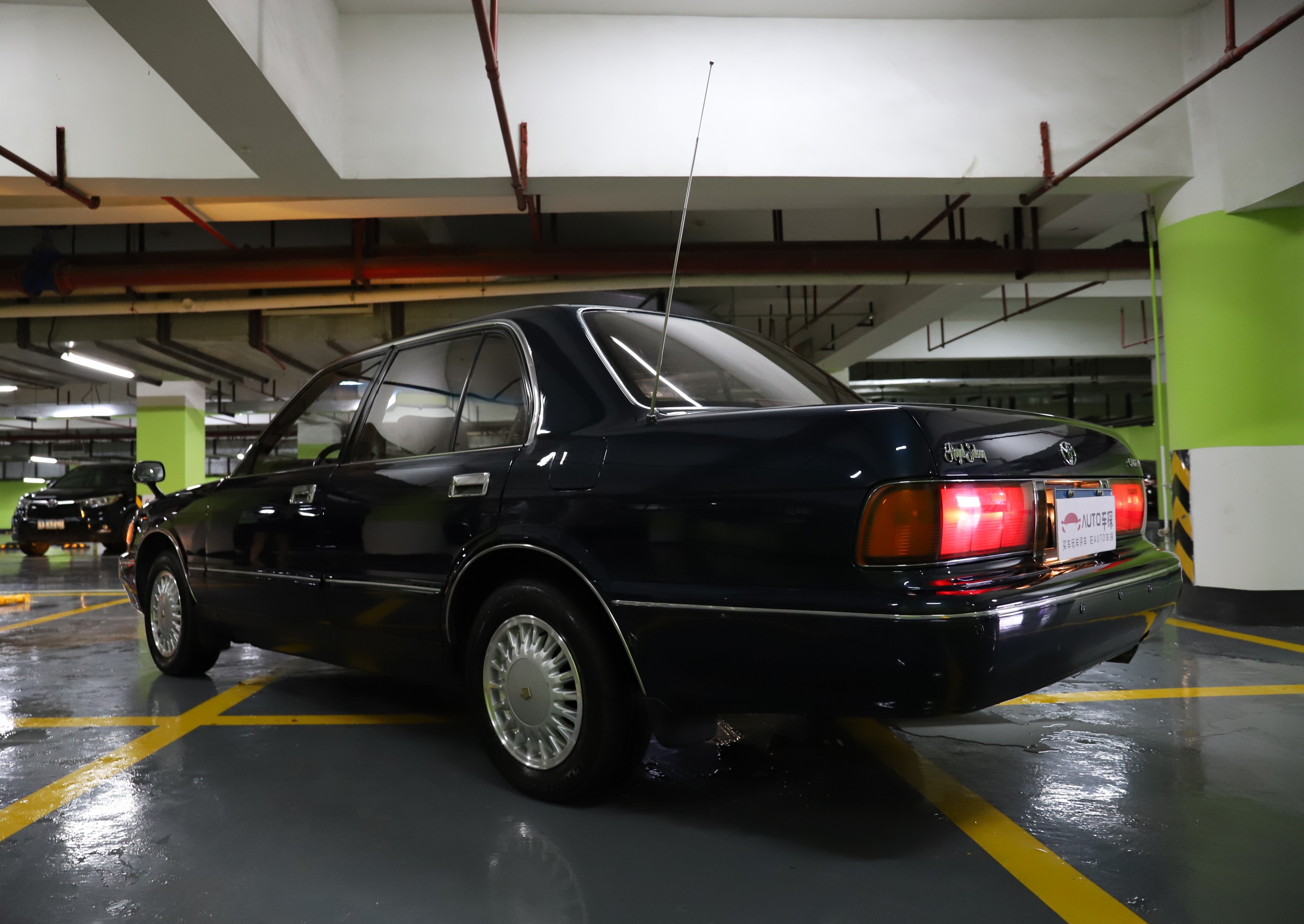 尽管饱经沧桑，但仍风采依旧！重温90年代丰田荣耀——皇冠133