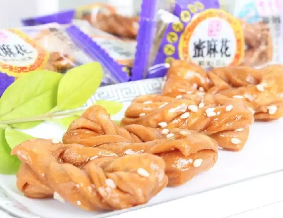 天津特色美食天津煎饼果子 (天津风味小吃三绝)