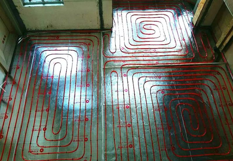 地暖软管是什么材质,适合做地暖地面材质