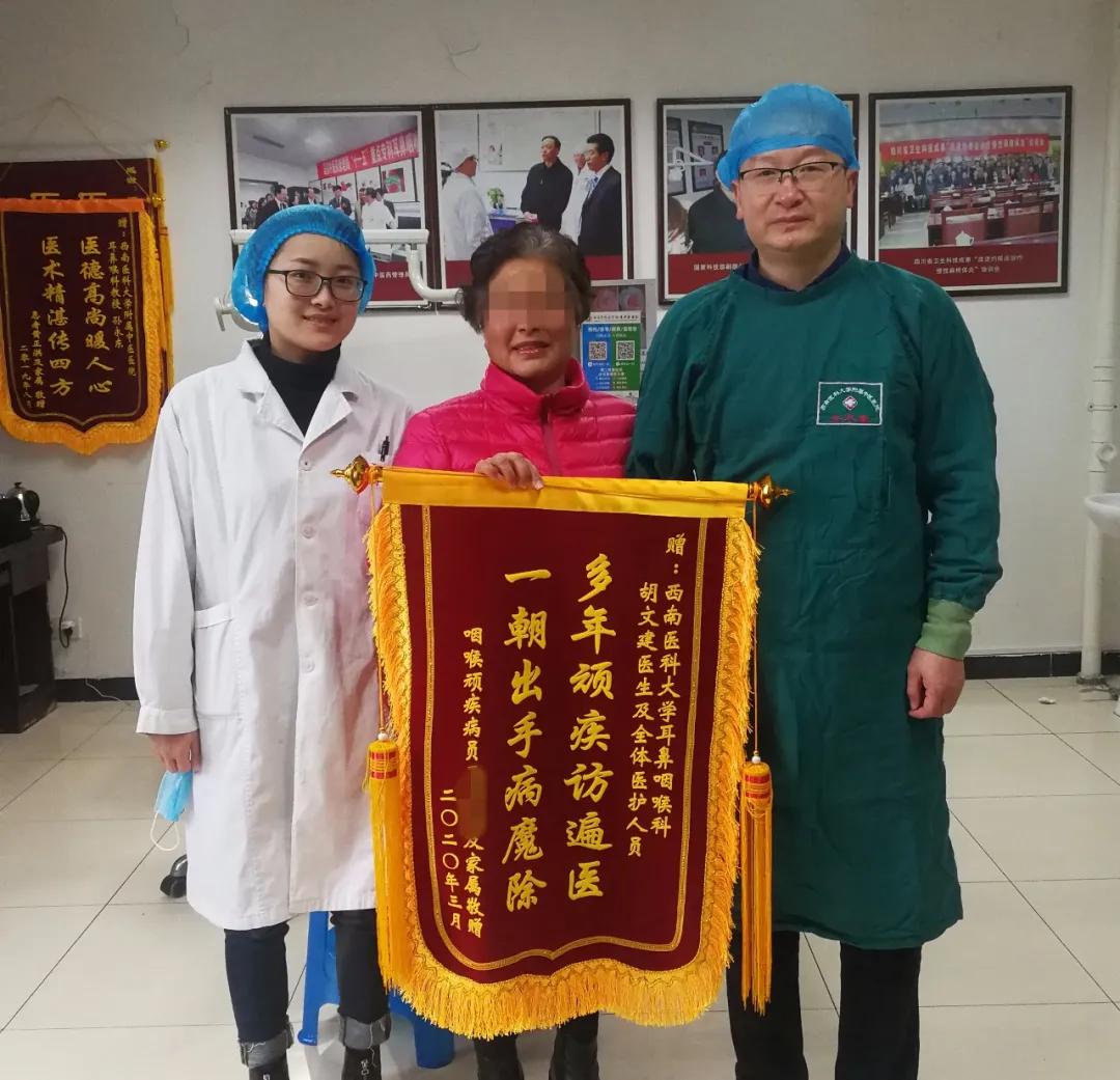 嘴里反复起泡后来长成小疙瘩,嘴唇老是起泡是不是有肿瘤