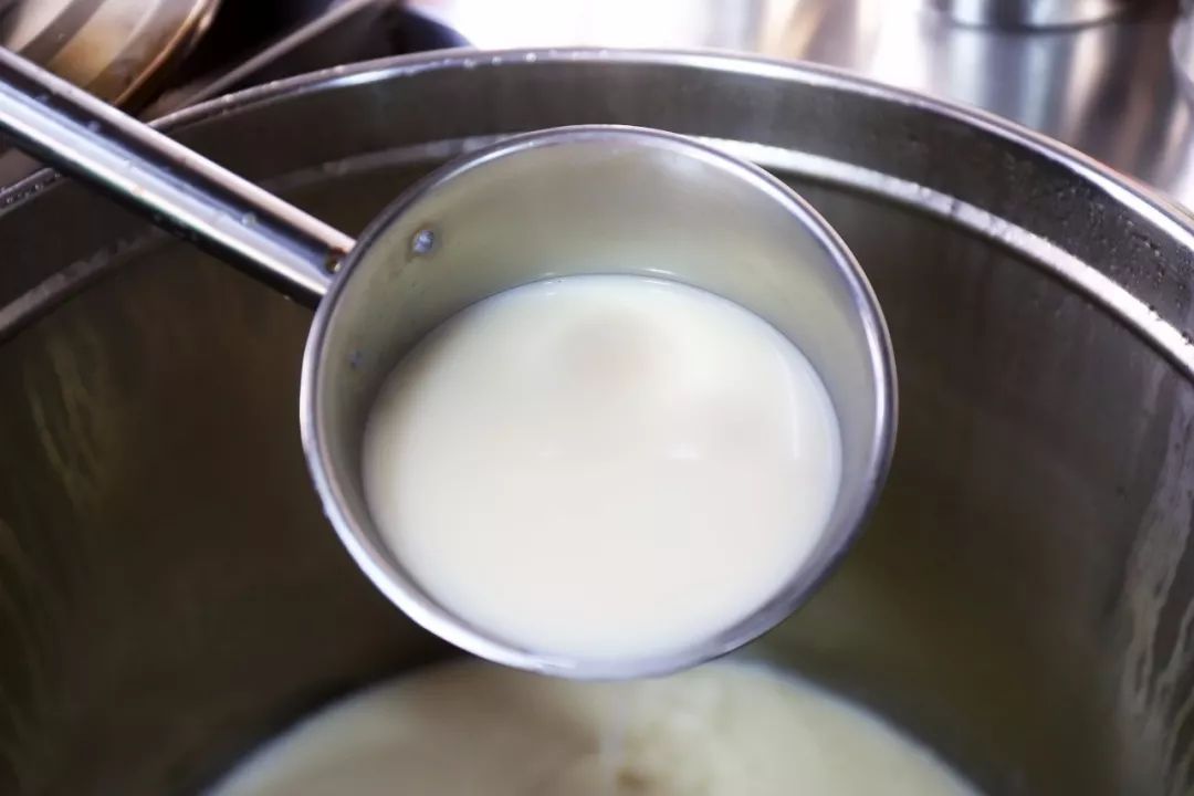 高汤不是“万能汤”，怎么熬才能又白又鲜，做法、用途讲究很多