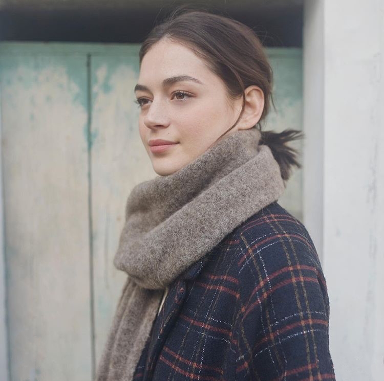 适合黑长直的百搭发型,黑长直的减龄发型