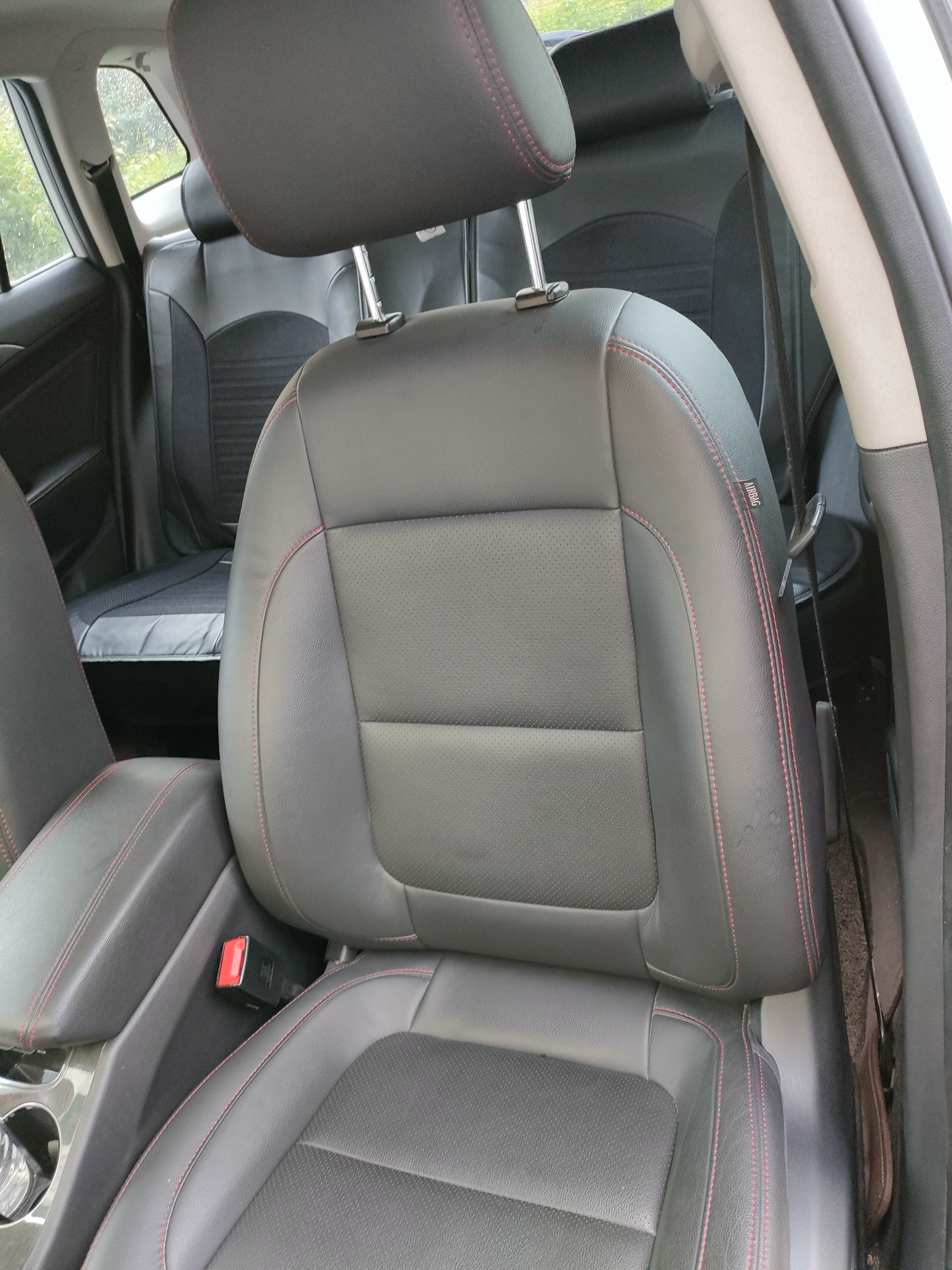 小东西的用处,车门底部排水孔生锈处理方法