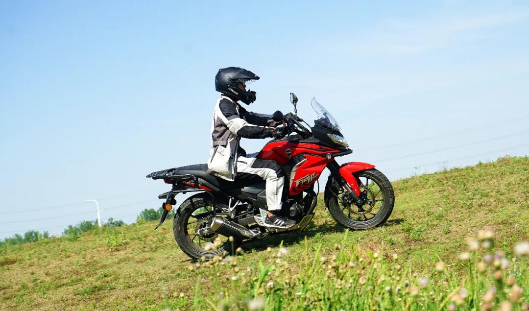 胖虎试驾：新大洲本田CBF190X终于不再是街车换壳了