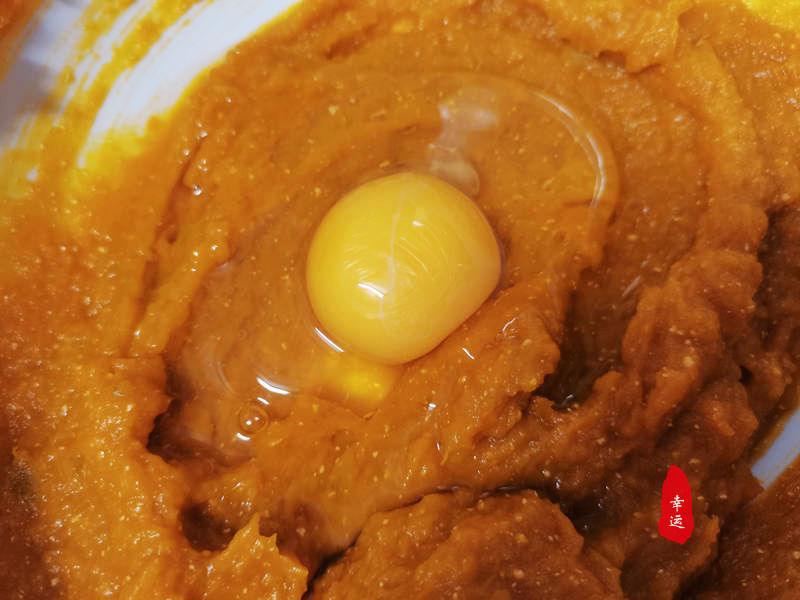 金灿灿的黄馒头,金灿灿黄金馒头好看又好吃