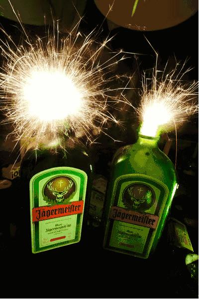 在每个坚持不下去的瞬间,每次无助的时候都是一种锻炼