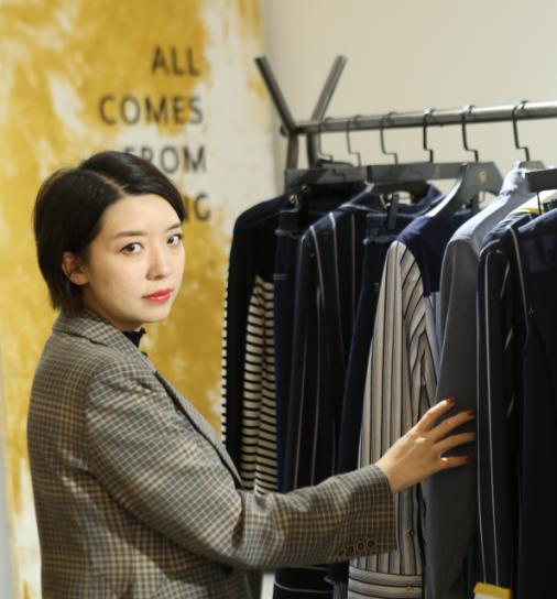 JG携手知名设计师徐一卫打造色彩专场