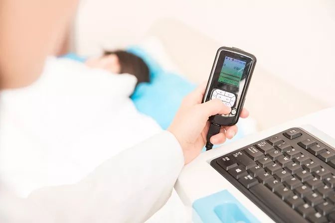 因堕胎失恋自杀两次未果,重度抑郁症病人的救赎之路