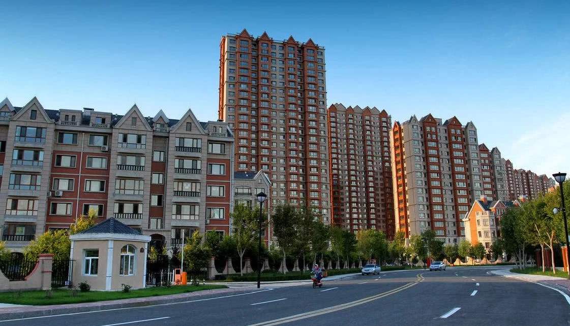 二手房过完户拿到产权证需要多久,二手房过完户后拿到证后去抵押吗