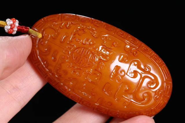 蜜蜡的品质怎么区别,蜜蜡的品质瓷白牙白