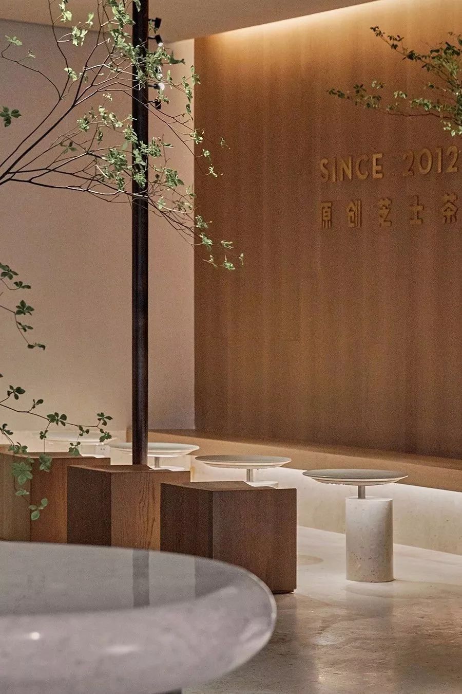 服装人要哭了！年利润4亿、估值90亿的喜茶竟然跨界服装行业？