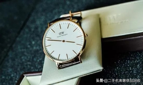 网红评价dw手表是什么档次,手表女士网红爆款dw
