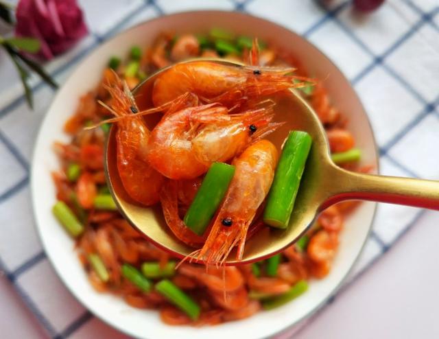 香酥小河虾老少皆宜的补钙佳品,传说中的香酥小河虾既补钙又美味