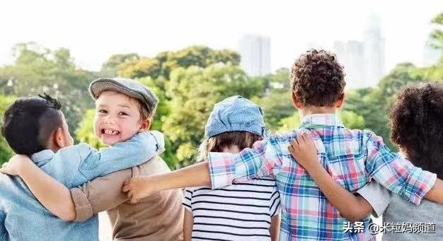 贾静雯的女儿眼睛是远视还是近视,贾静雯眼近视多少度