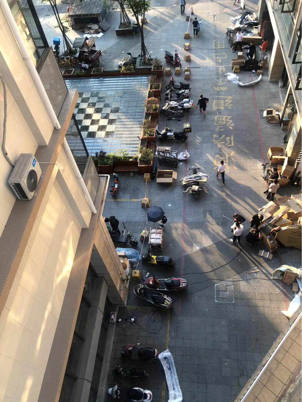 港汇恒隆广场高端顶级商圈,港汇广场