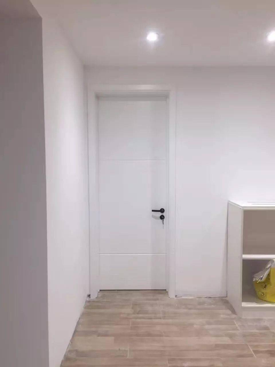 原木色家具白色木门,老师傅木门讲解