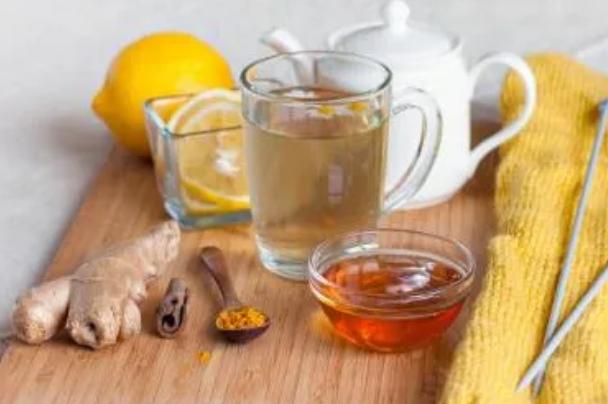 白癜风光疗常见误区,白癜风的5大诱发因素你知道几个