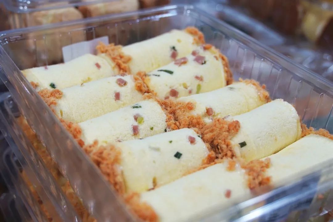 直端零食店“老巢”！好逛到两只手都拿不下